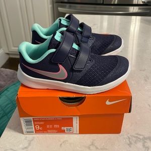 Toddler Nike runner